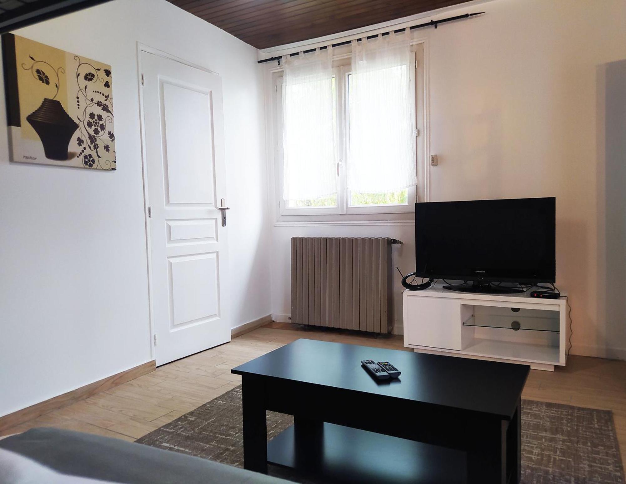 Charmant Studio Au Calme Proche Rer Stade De France Paris Stains Dış mekan fotoğraf